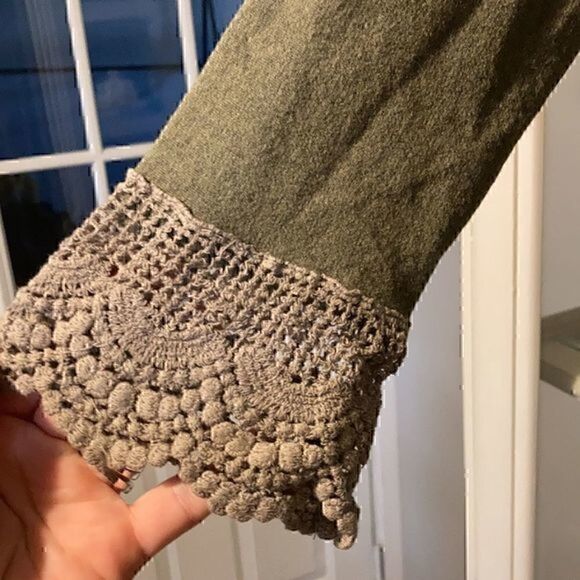 Tickled Teal medium cardigan   D - Picture 3 of 10